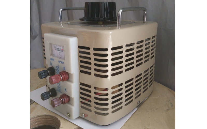 調壓變壓器